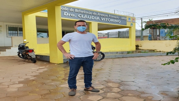 Adailton Cruz se posiciona contra o lockdown, fiscaliza unidades de saúde, cobra mais investimentos, vacinas e conscientização social